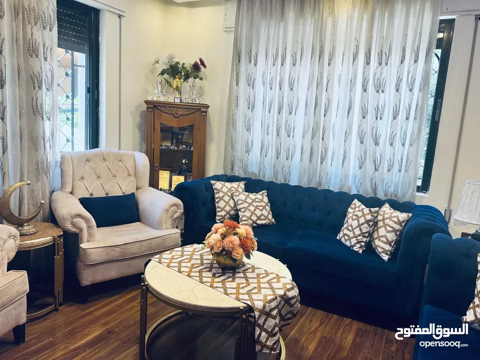 طقم كنبايات كبوتيه بحاله الحديد مع مدخل استقبال