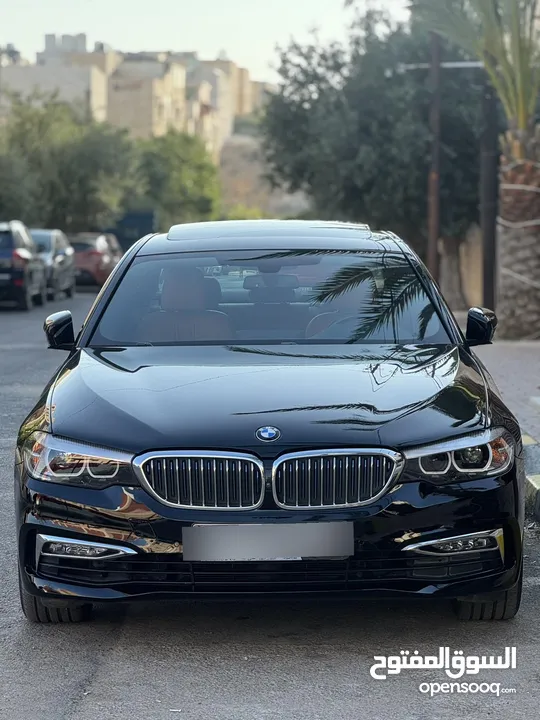 BMW 530e Fully loaded 7 Jayed  Bought from dealership    Abu Khader Automotive  60,000km only