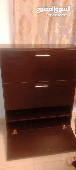 خزانه احذيه ممتازه بحال الجديد لون بني