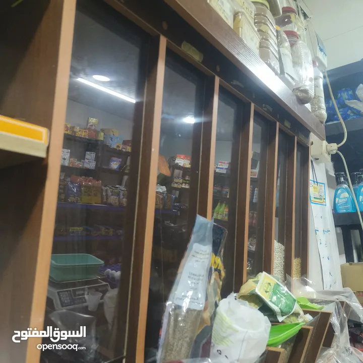سوبر ماركت جاهز بكامل المستلزمات للبيع لعدم التفرغ في ضاحية الأمير حسن