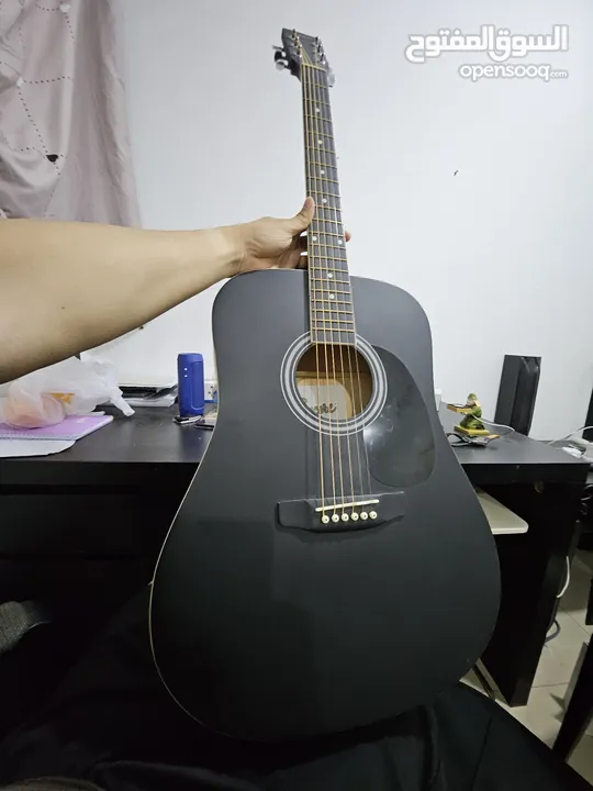 Good guitar black