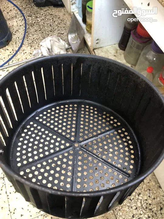 مقلاهوائي فول وتماتيك بحال ممتاز استعمال بسيط