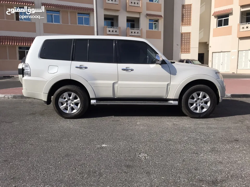 2016pajero excellent. Low Km