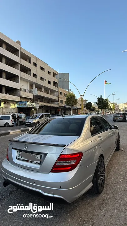 مرسيدس c180 للبيع