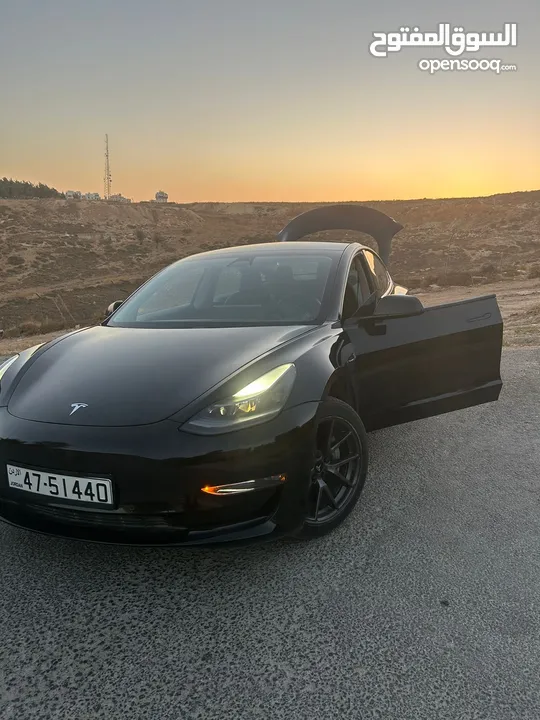 tesla model 3  تسلا