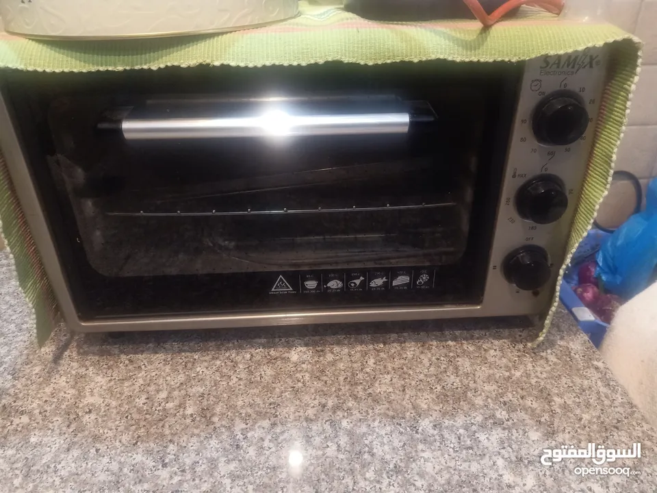 oven available for sale. excellent condition