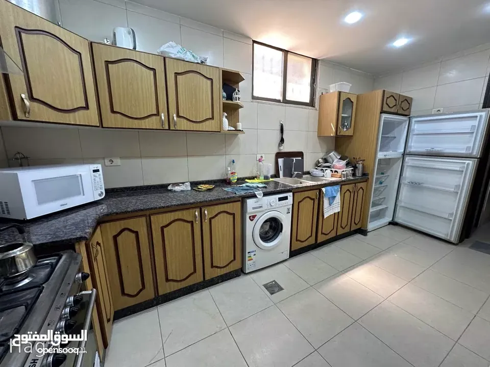 شقة مفروشة للايجار في دير غبار ( Property 38292 ) سنوي فقط