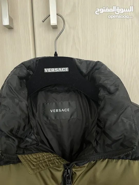 Versace winter jacket size IT46