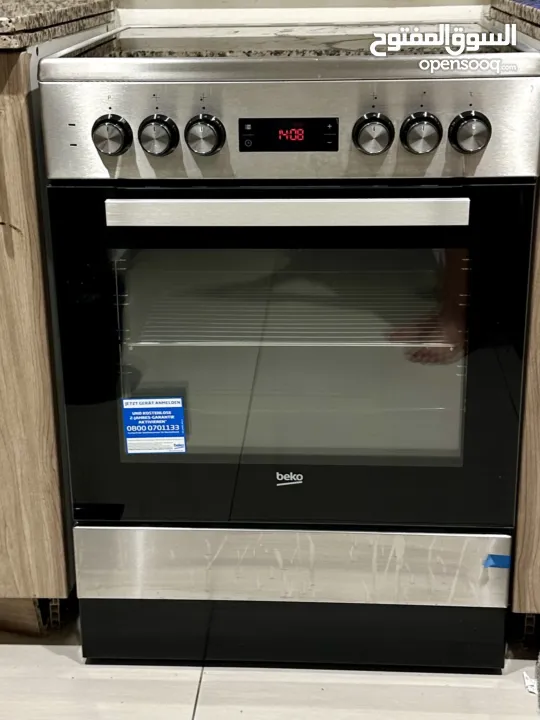 Beko Freestanding 4 Vitroceramic Zone Electric Cooker (60 x 60 x 85 cm