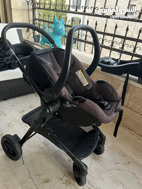 Stroller evenflo pivot with car seat