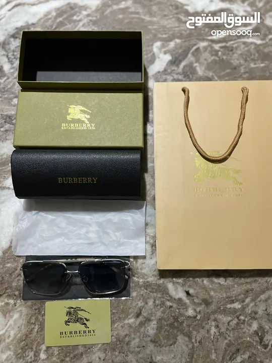 Burberry sunglasses super master