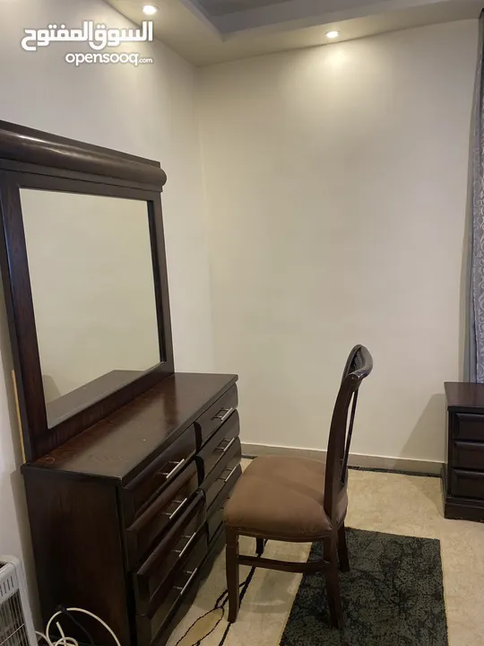 شقة فاخرة مفروشه للإيجار الشهري والسنوي مفروش بلكامل ب اثاث مميز وممتاز