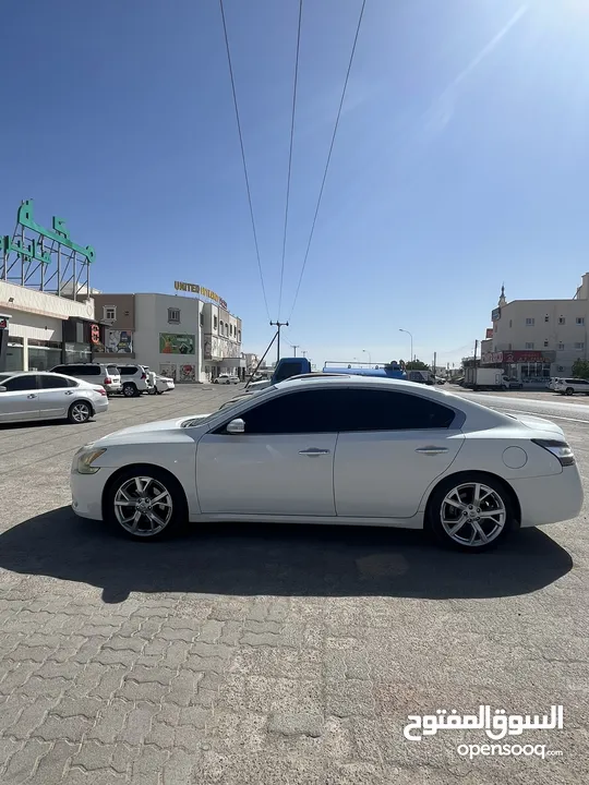 Nissan maxima 2012