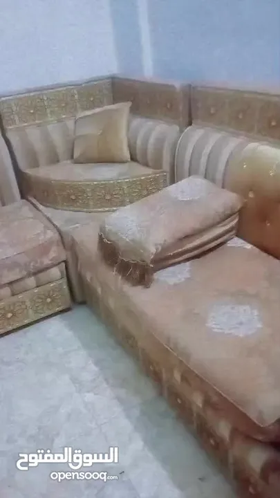 طقم كنب مستعمل في حالة جيدة