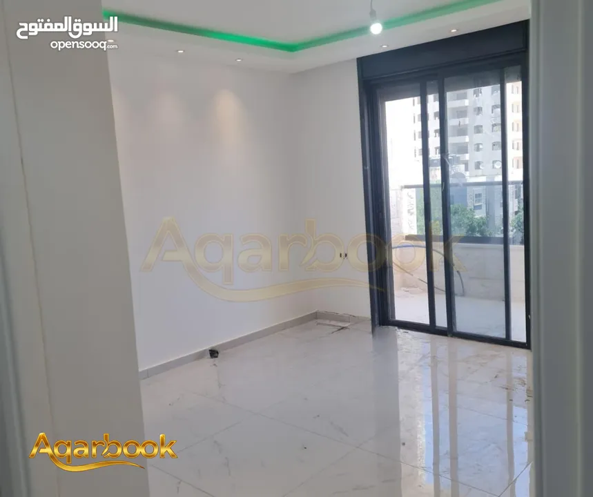 شقة مميزة للبيع إم الشرايط - بالقرب من صالات الأندلس