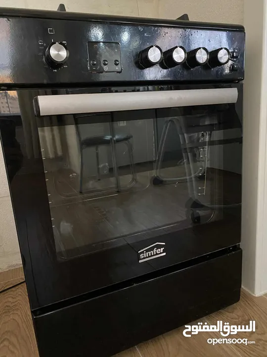 فرن مع غاز نوع سمفر مستعمل