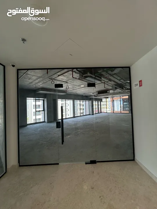Offices for rent starts from 5,5 OMR/SQM in Muscat hills مكاتب للإيجار في مسقط هيلز تبدا من 5,5 ر.ع
