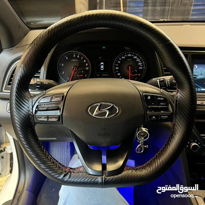 Hyundai Elantra AD 2018 Sport Turbo