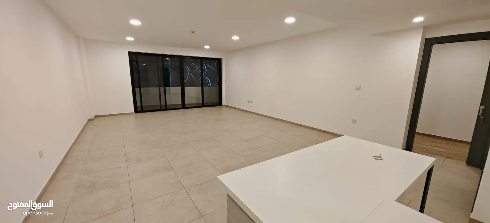 2 Bedroom Apartment Muscat Hills 140 Sqm  شقة بغرفتي نوم بمساحة 140 متر مربع