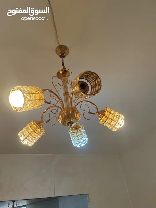 ثريات واناره