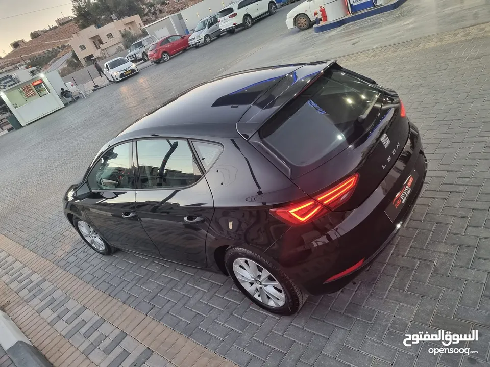 سيات ليون 2020 للبيع