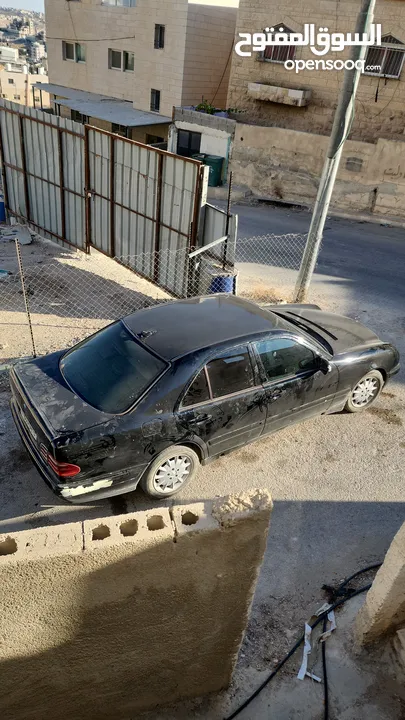 مرسيديس E220 اصل عمومي ديزل بوضع جيد جدا للاستفسار ابو ركان