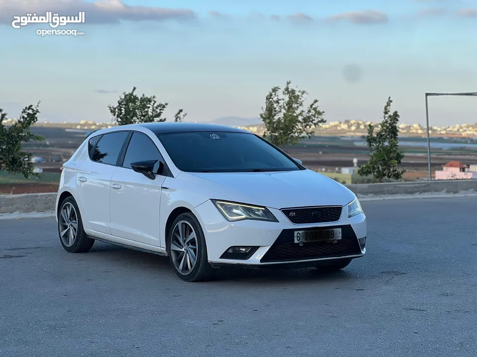 سيات ليون مميزة (جير عادي)