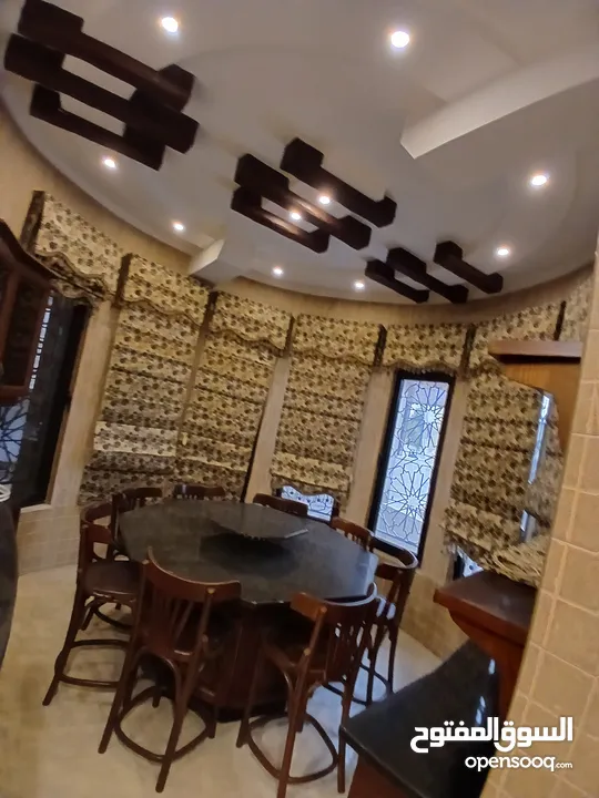 فيلا للايجار في عبدون مجددة بالكامل