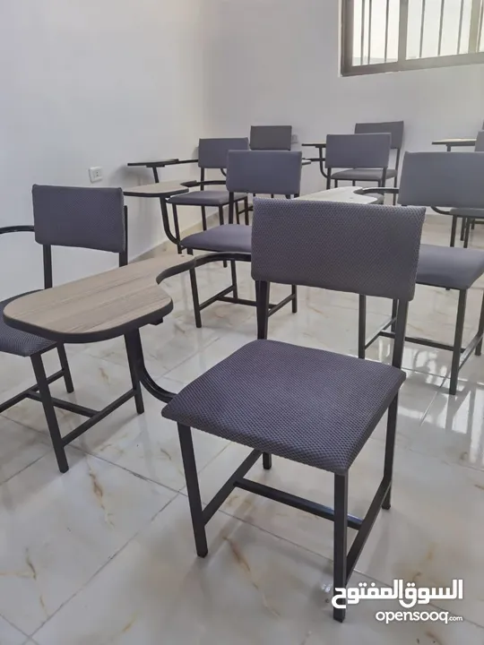 تفصيل كراسي محاضرات مع ركاية ودروج مدرسية. طاولات تركية