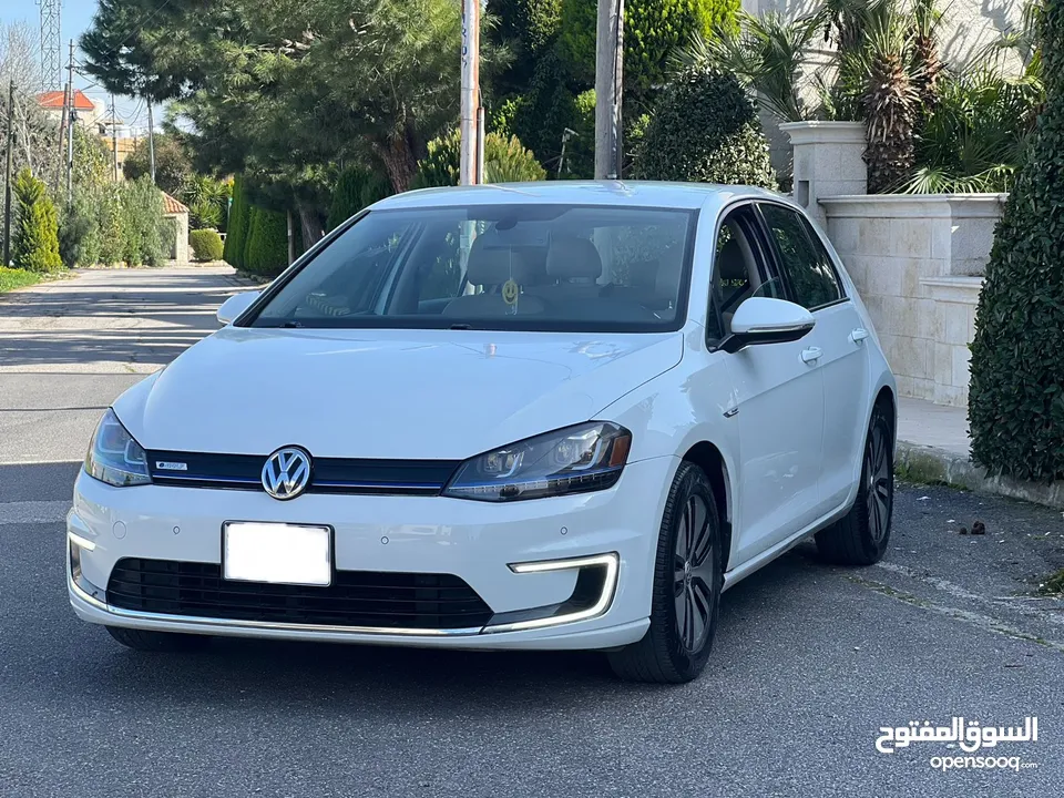 E-Golf 2015 premium clean title