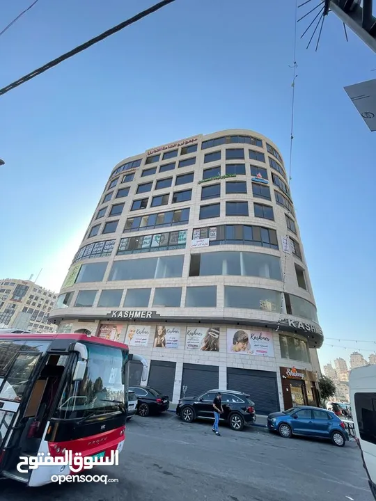 مكتب للبيع موقع مميز جدا  برج الساعة