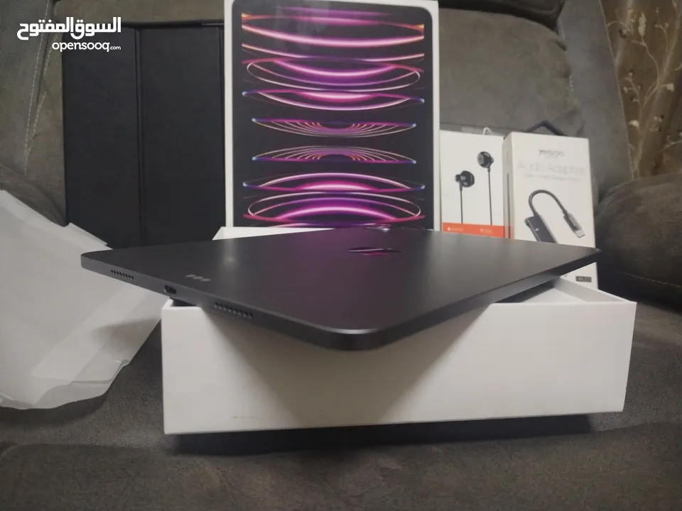 ايباد برو iPad pro11-inch(4the Wi-Fi M2 كفالة لغاية2025/06/10 بحالة الوكالة ولاخدش