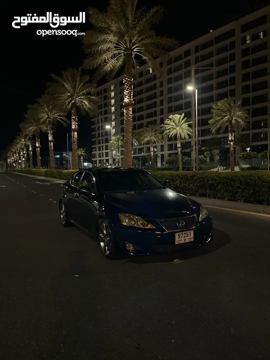 Lexus is250