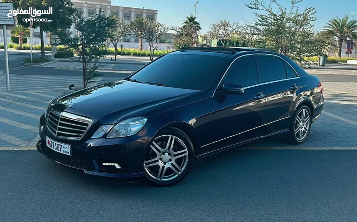 Mercedes benz E300 m2011 berfect condition