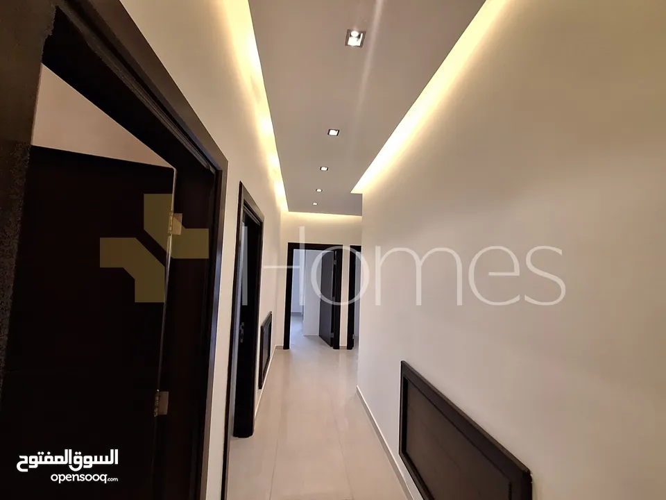 شقة طابق اول للبيع في دابوق بمساحة بناء 270م