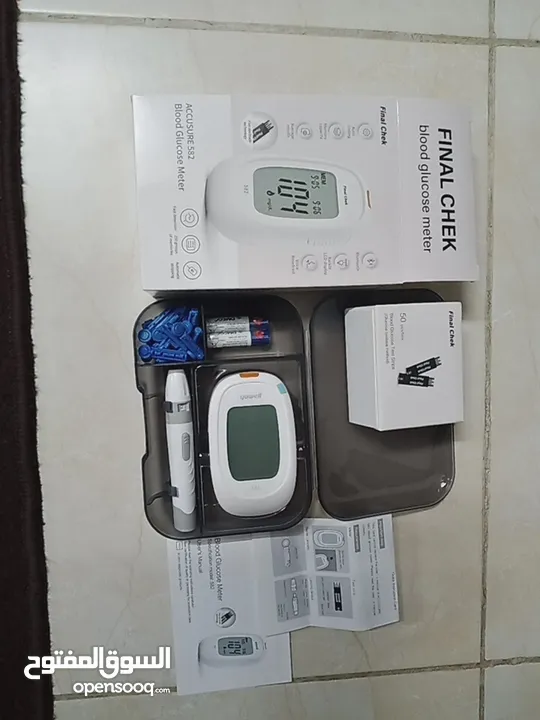 جهاز فحص السكر بالدم ناطق باللغه العربيه مع 25 شريحه و ابر جهاز فحص سكري