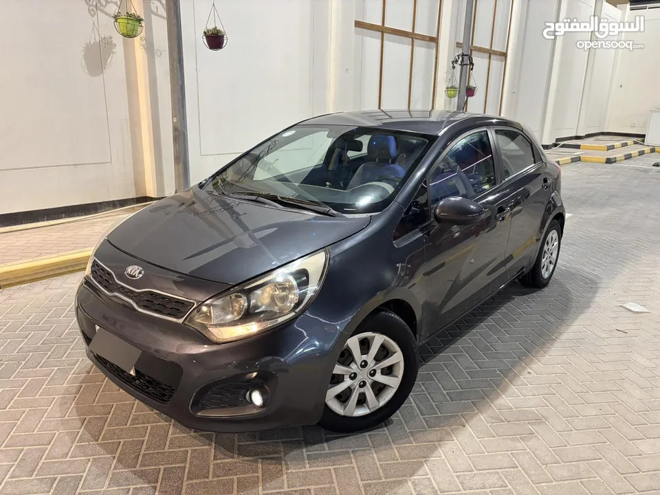 كيا ريو هاتش باك 2013