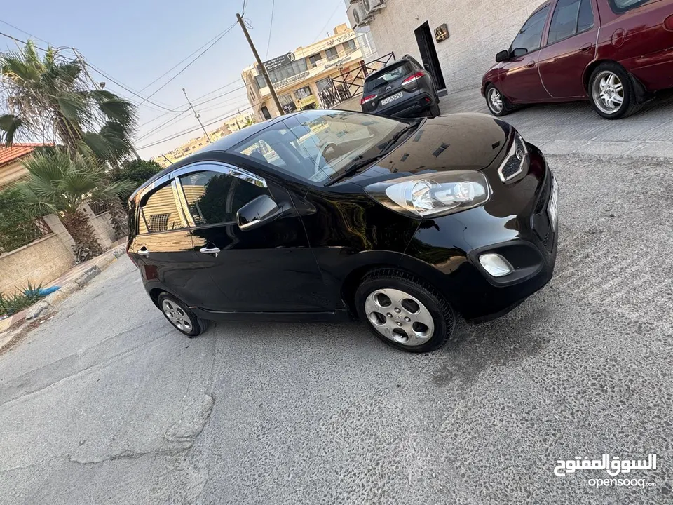 كيا بيكانتو اصلي اتوماتيك محرك 1250 فحص كامل وضع الشركه لسا مالك واحد ممشى قليل استخدام بسيط