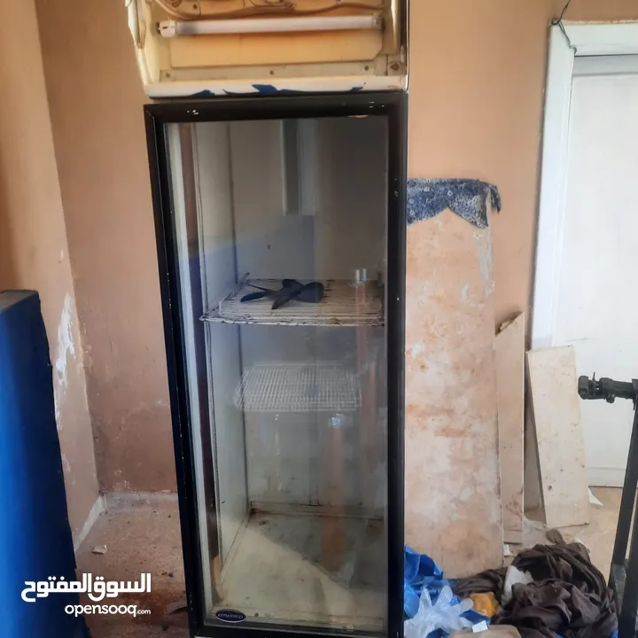 مجلى ستيلس ثقيل صناعي  ثلاجة بحاجه الى مروحة  طاوله ستيلس  غاز عين وحدة كانون كبير طول مترين عرض 40س