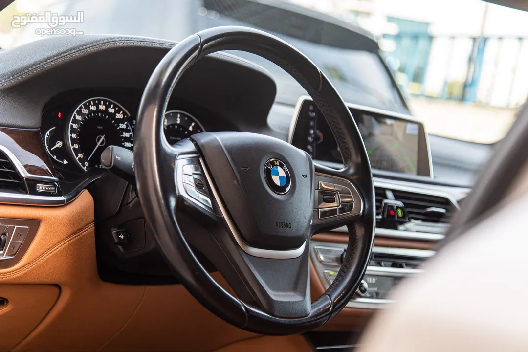 Bmw 730Li 2016  ( Gasoline)   السيارة وارد الشركة و قطعت مسافة 68,000 كم فقط