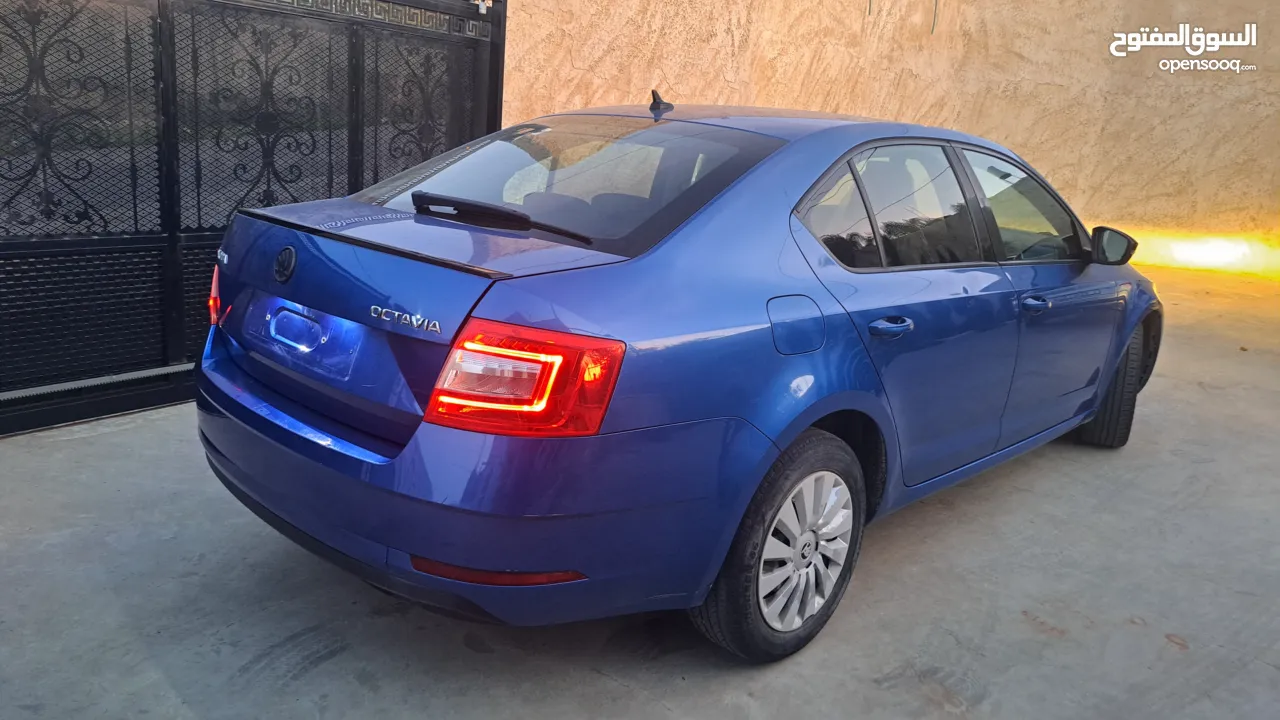 سكودا اوكتافيا 2020 بنزين اتومات يد صفر البيع بسبب التجديد سياره جديده وشركه من جميعه بسعر مغري كاش