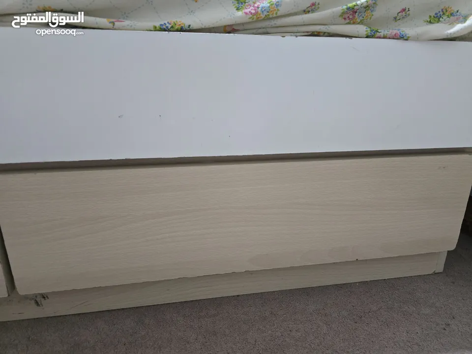 2 twin beds