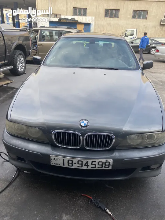 BMWموديل 2000
