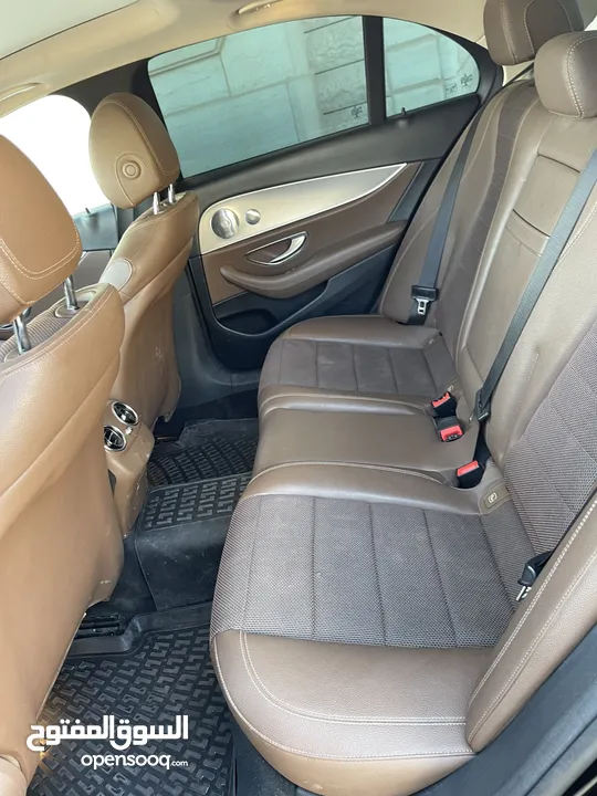Mercedes-Benz/ E220 مرسيدس