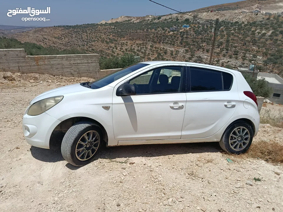 هيونداي شيكات