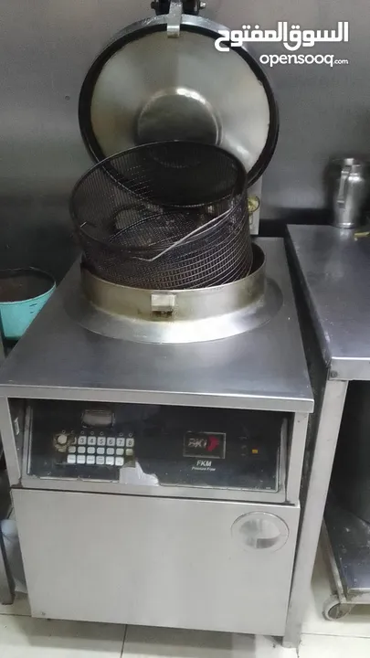 مطعم للبيع يعمل بشكل ممتاز جدا
