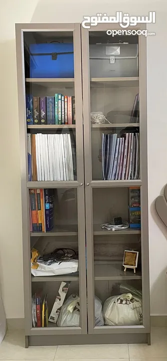 خزانة للكتب المدرسية مناسبة لغرفة الأطفال
