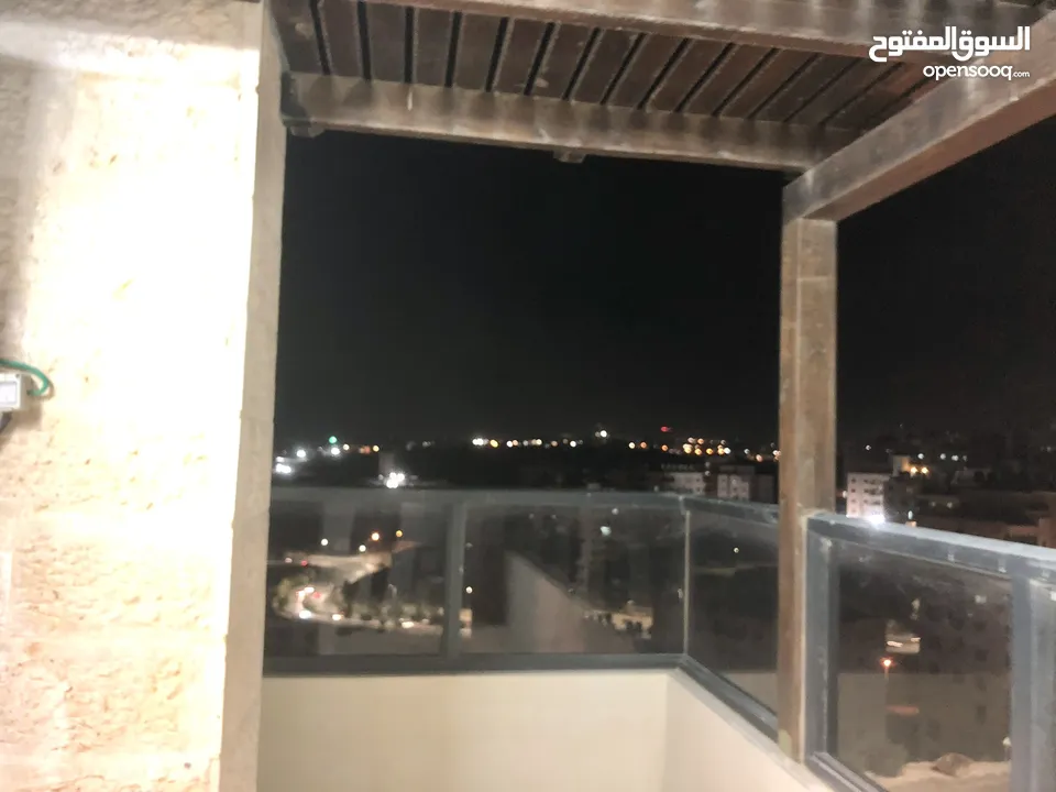 ستيديو للايجار  رووف