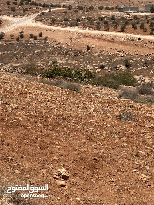 للبيع قطعة ارض منطقة نادرة / شرق جرش موقع مميز جدا وبسعر مغري