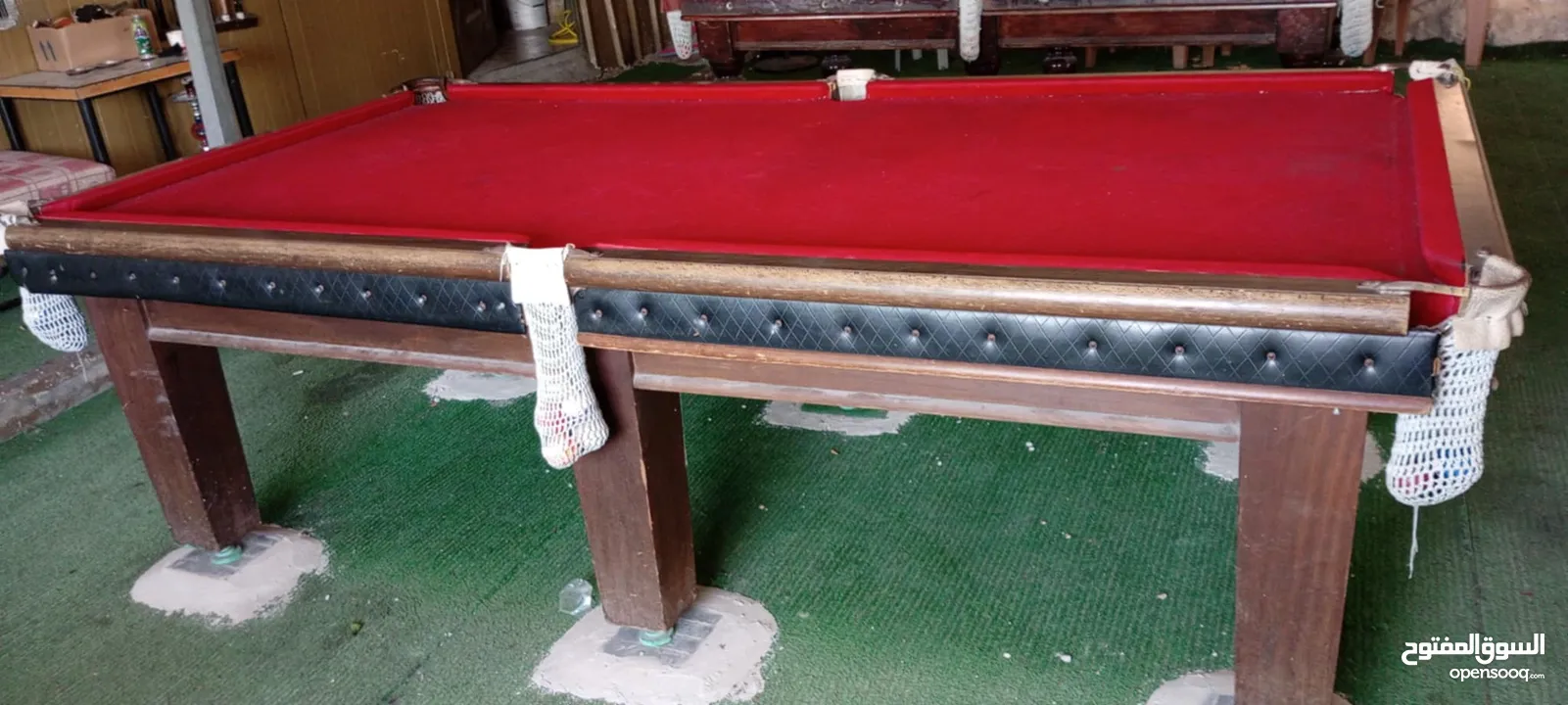 طاولة بلياردو للبيع